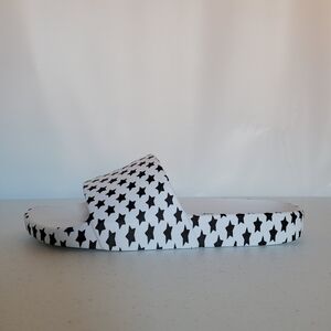 NIB Wild Pair Slyde LEFT FOOT ONLY Sandal